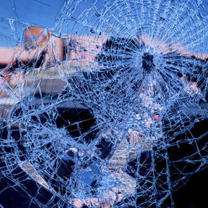 艾莉被❌❌爆乳无尽
